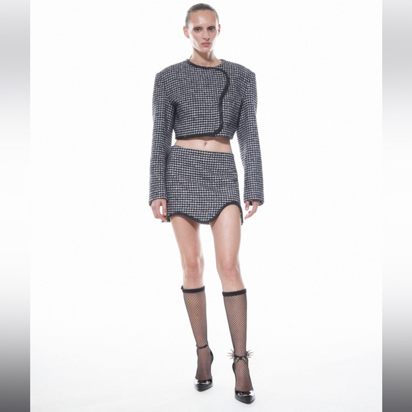 HOUNDSTOOTH CROPPED BLAZER and SKIRT - Picture 4 of 16